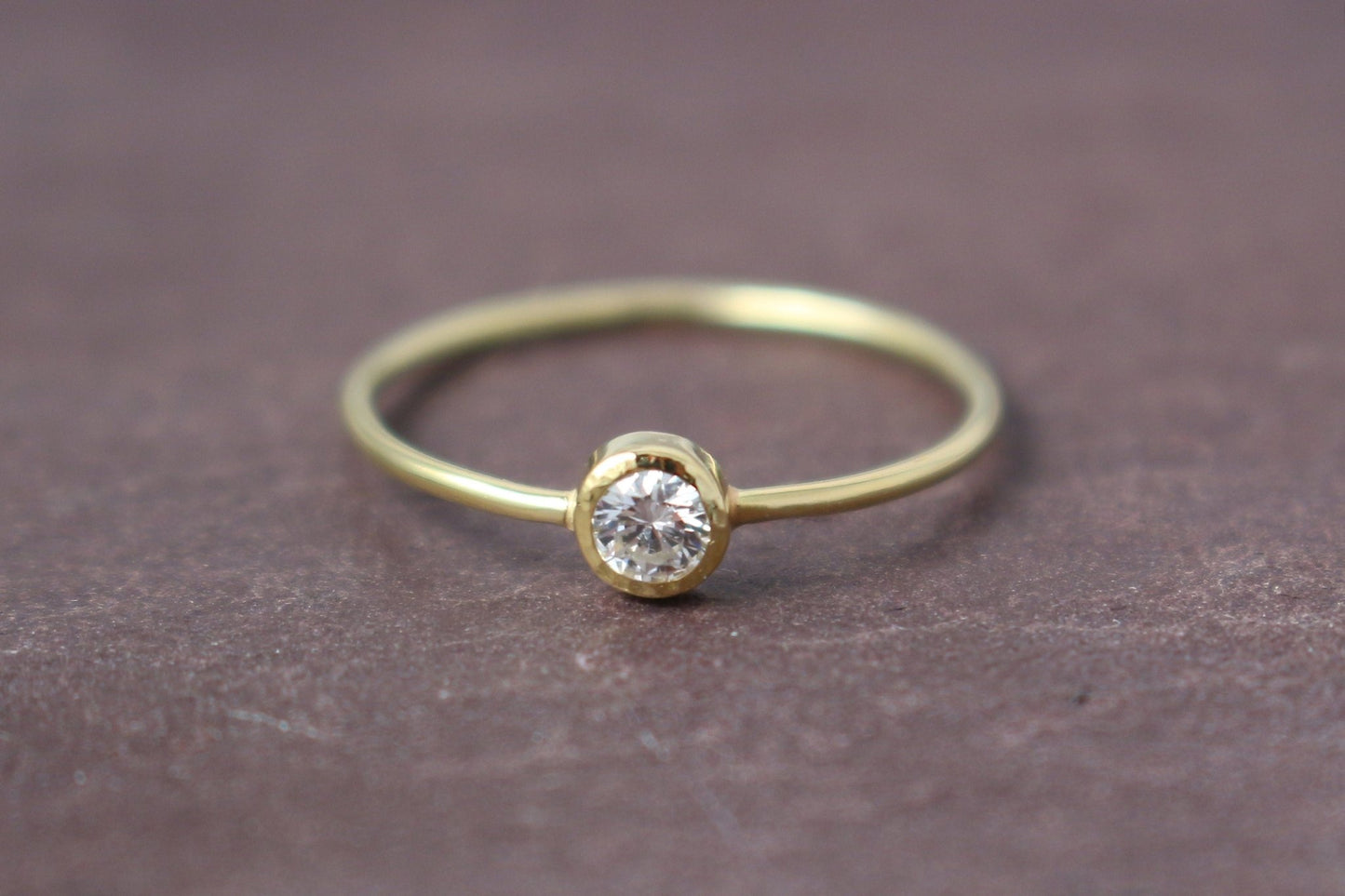 Gelbgold Verlobingsring (750) mit Brillant - Goldschmiede Miret