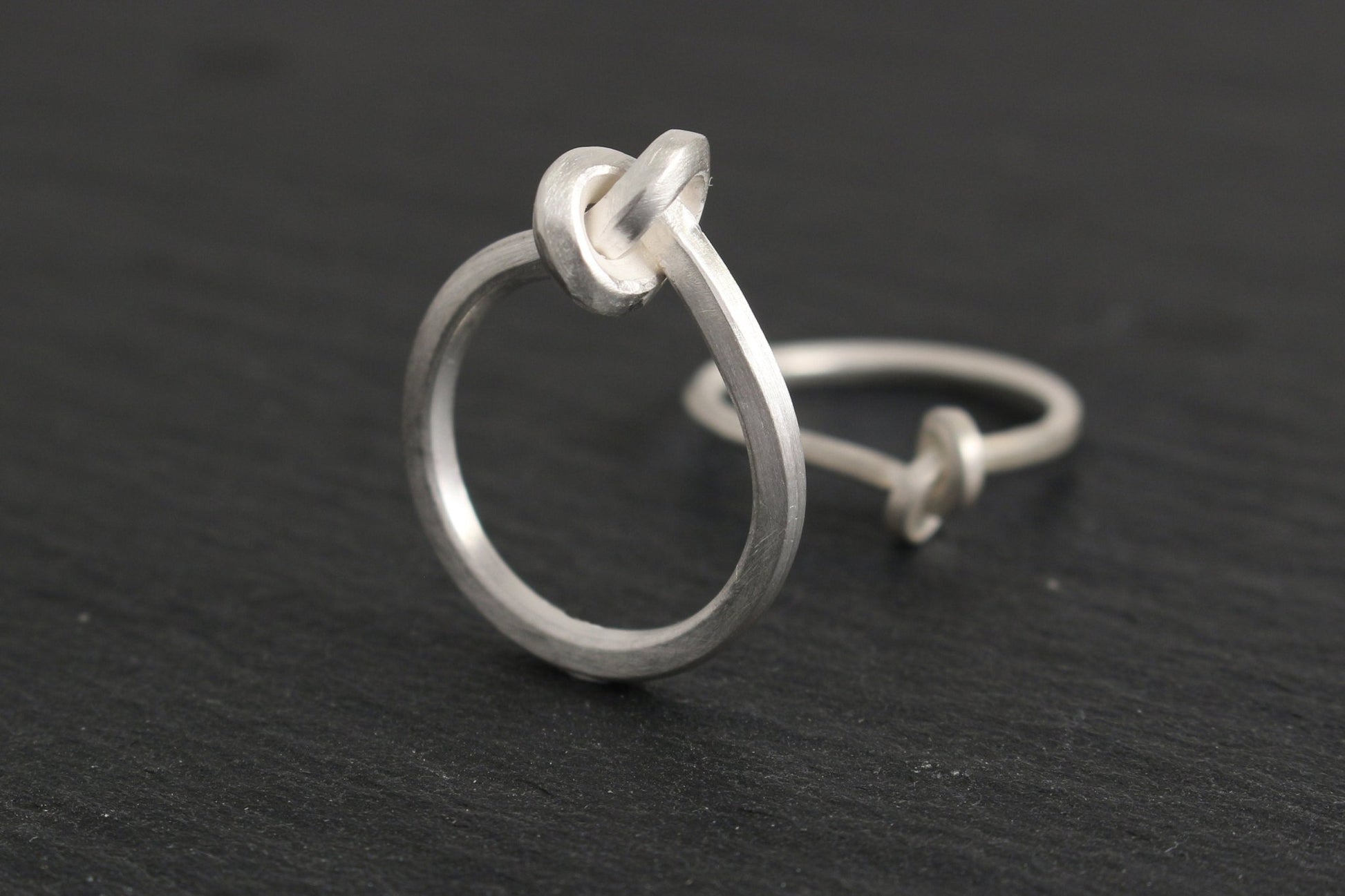 Silber Knotenring (950) | Verlobungsring | Antragsring | infinity, design, schlicht - Goldschmiede Miret