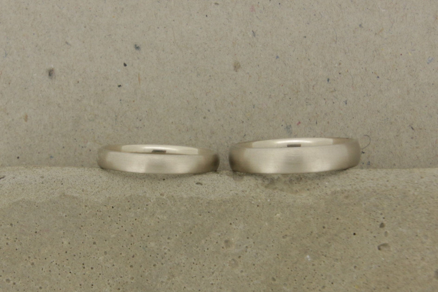Weißgold Eheringe (333/585/750) , 3mm und 4mm | schmal, oval, gerundet - Goldschmiede Miret